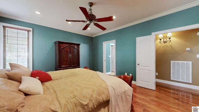 1220 masters dr, Mayfield, KY 42066