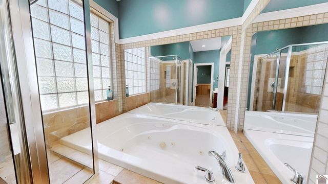 1220 masters dr, Mayfield, KY 42066