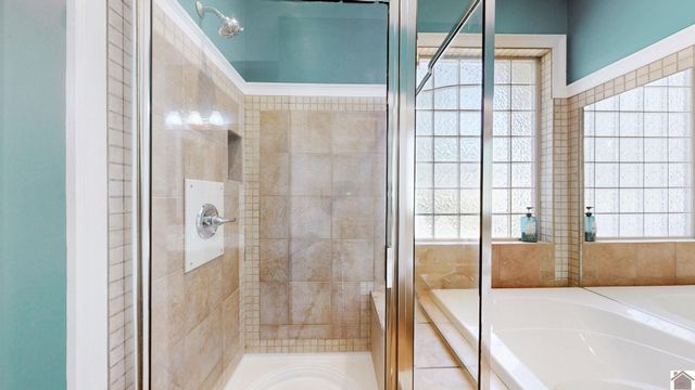 1220 masters dr, Mayfield, KY 42066
