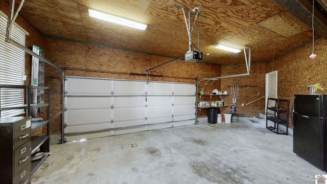 1220 masters dr, Mayfield, KY 42066