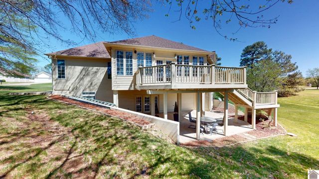 1220 masters dr, Mayfield, KY 42066