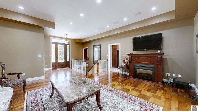1220 masters dr, Mayfield, KY 42066