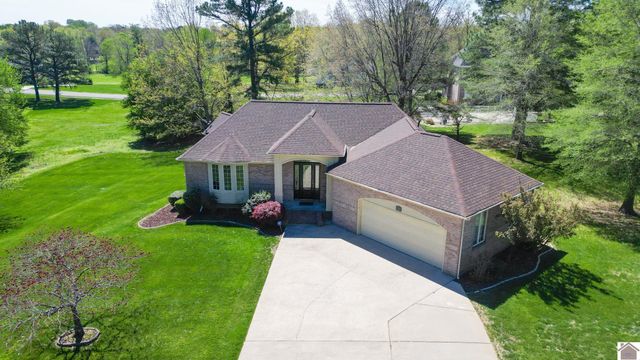 1220 masters dr, Mayfield, KY 42066