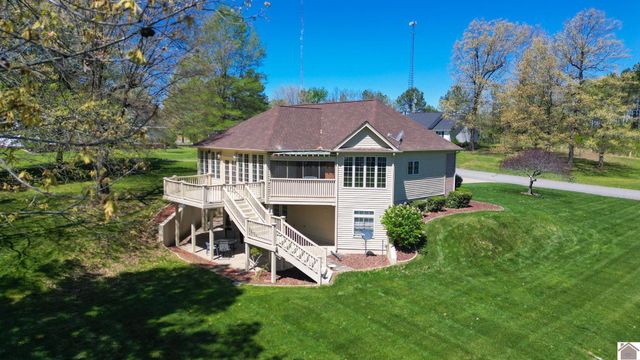 1220 masters dr, Mayfield, KY 42066