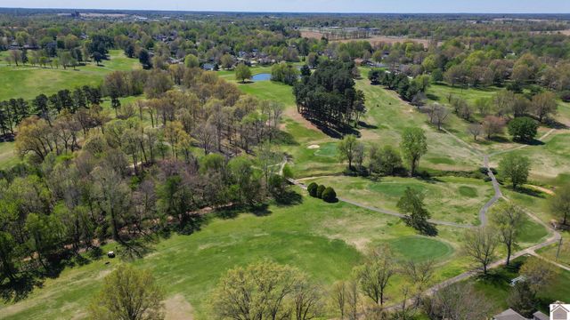 1220 masters dr, Mayfield, KY 42066