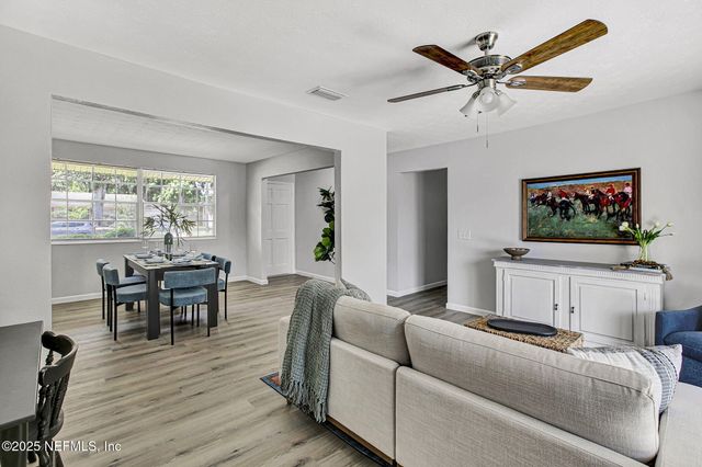 1217 ARBOR Circle N, Orange Park, FL 32073