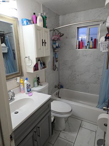 1409 Pennsylvania, Richmond, CA 94801