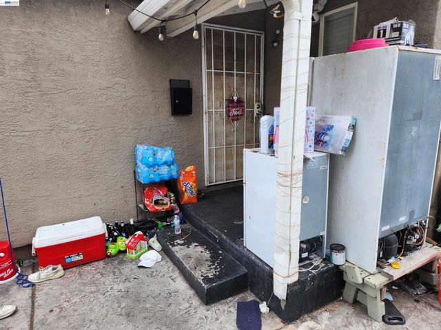 1409 Pennsylvania, Richmond, CA 94801