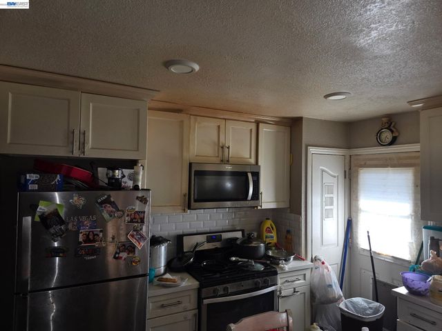 1409 Pennsylvania, Richmond, CA 94801