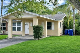 3809 NW 84th Ave, Coral Springs, FL 33065