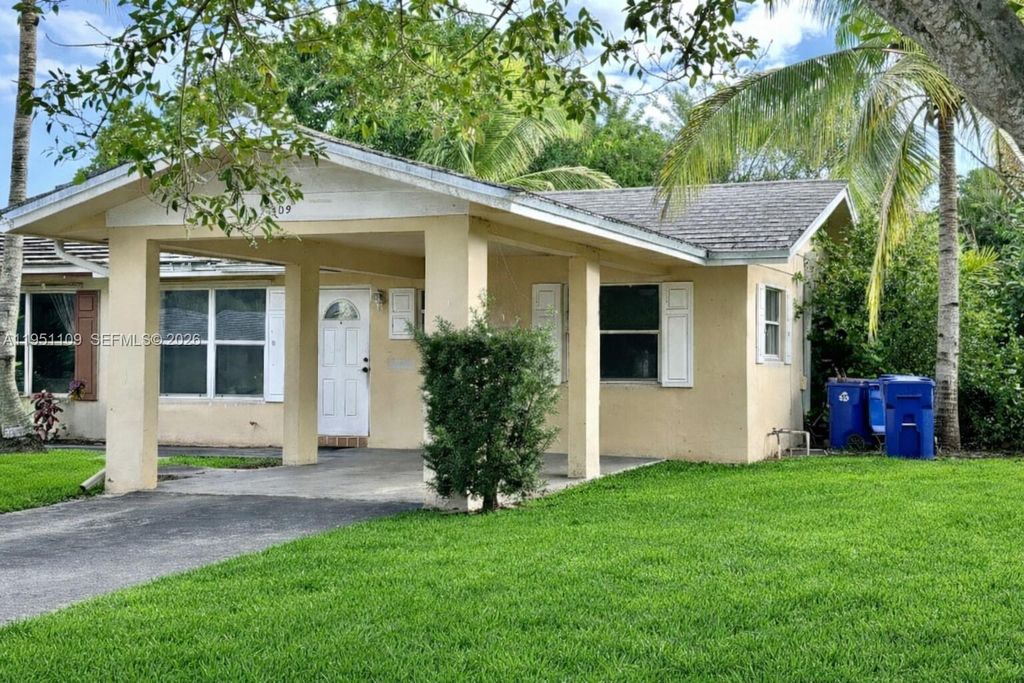 3809 NW 84th Ave, Coral Springs, FL 33065
