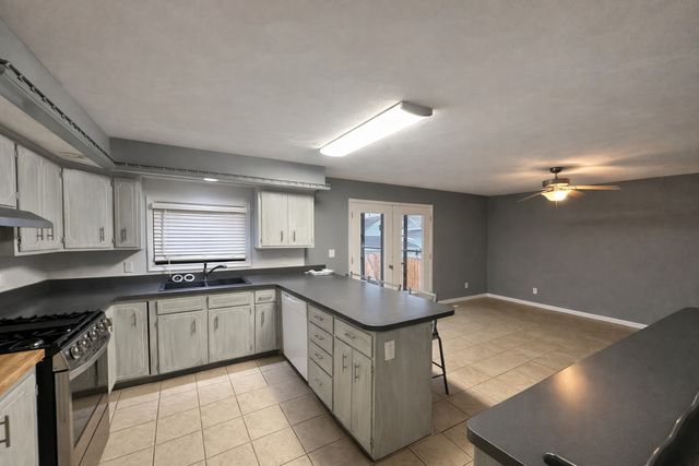 3102 Fair Avenue, Davenport, IA 52803