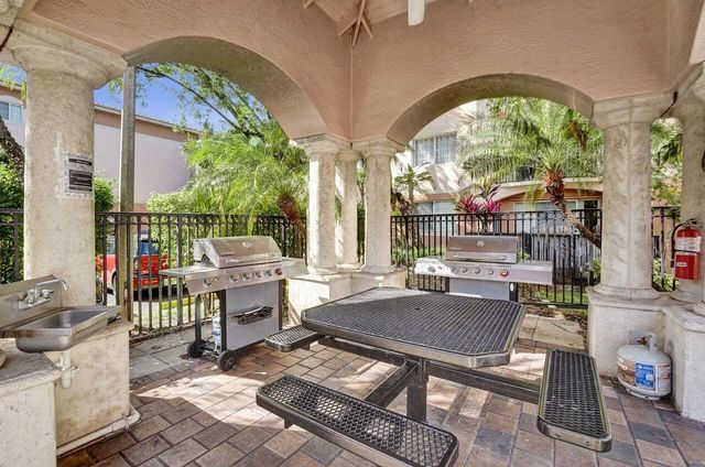 2125 SE 10th Avenue 1008, Fort Lauderdale, FL 33316