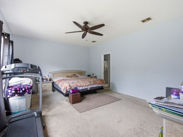 1089 Cove Hollow Drive, Cedar Hill, TX 75104