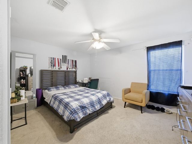 1089 Cove Hollow Drive, Cedar Hill, TX 75104