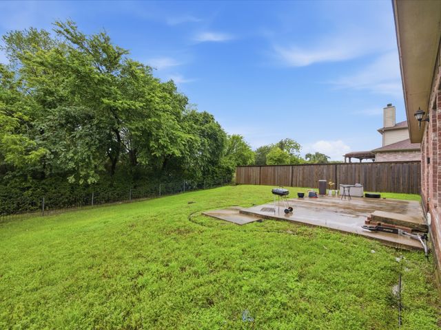 1089 Cove Hollow Drive, Cedar Hill, TX 75104