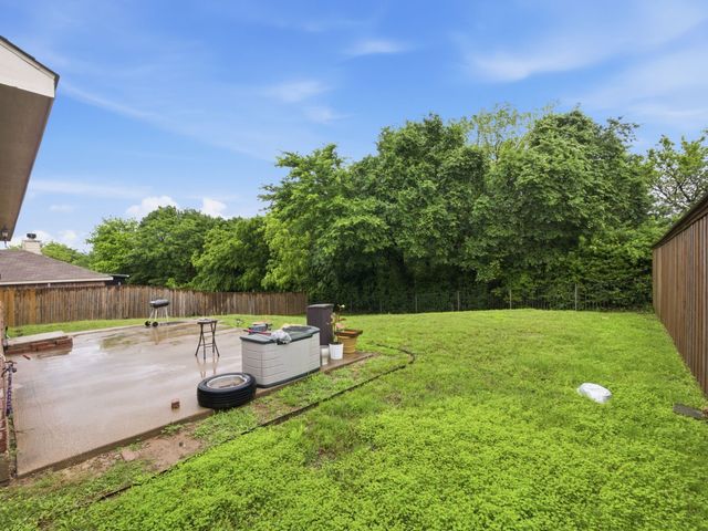 1089 Cove Hollow Drive, Cedar Hill, TX 75104
