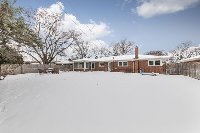 475 Amherst Avenue, Des Plaines, IL 60016