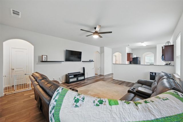 100 Kennedy Drive, Venus, TX 76084