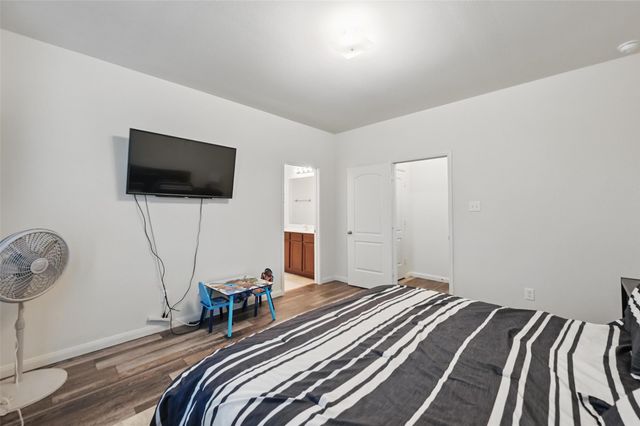 100 Kennedy Drive, Venus, TX 76084