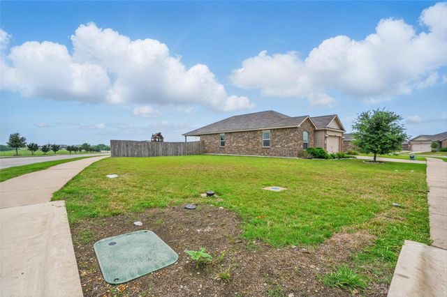 100 Kennedy Drive, Venus, TX 76084