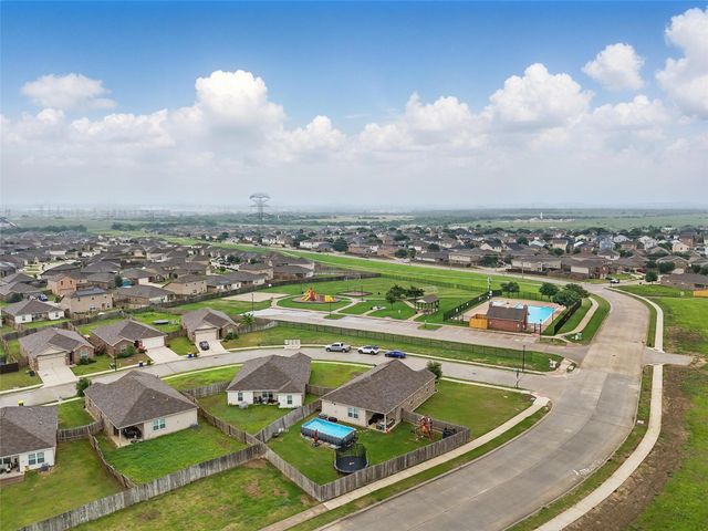 100 Kennedy Drive, Venus, TX 76084