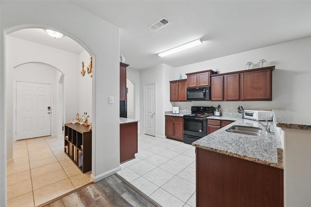 100 Kennedy Drive, Venus, TX 76084