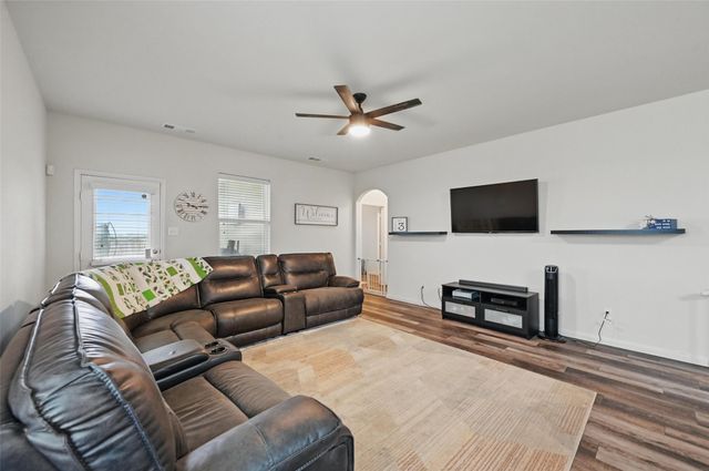 100 Kennedy Drive, Venus, TX 76084