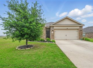 100 Kennedy Drive, Venus, TX 76084