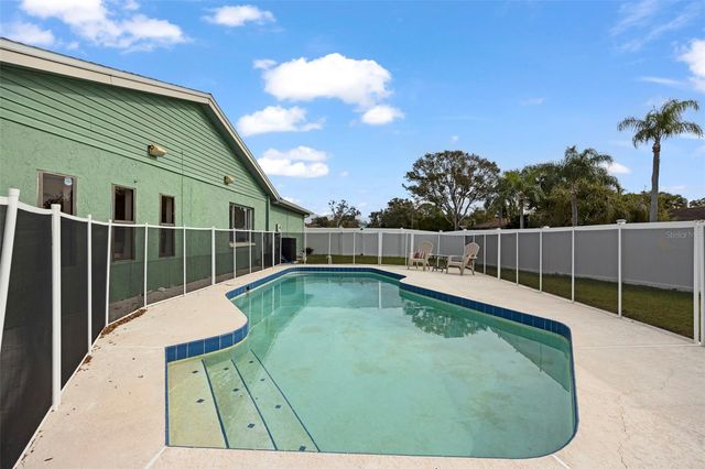 6803 123RD AVENUE, Largo, FL 33773