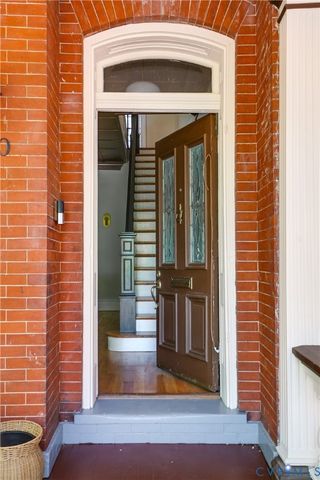 210 N 32nd St, Richmond, VA 23223