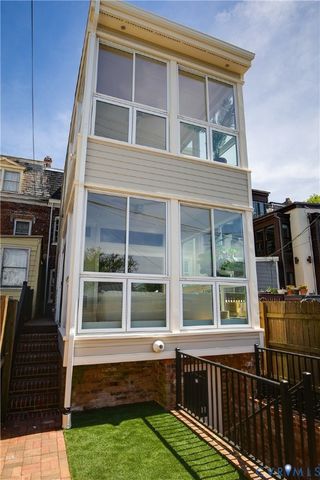 210 N 32nd St, Richmond, VA 23223