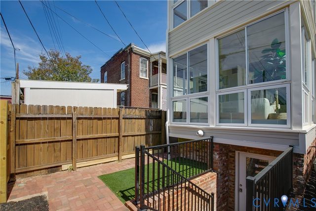 210 N 32nd St, Richmond, VA 23223