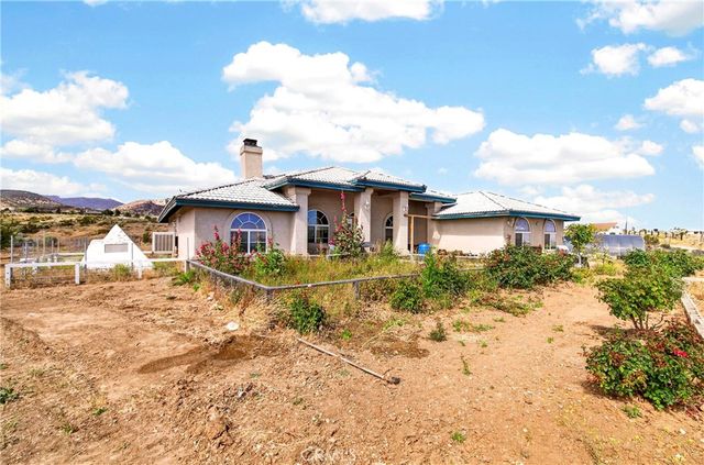 5445 Snow Line, Phelan, CA 92371