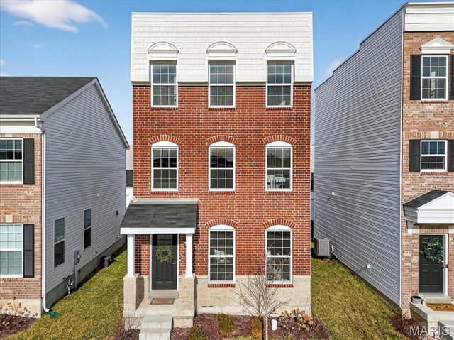 9437 Vandervoort Court, Crestwood, MO 63126