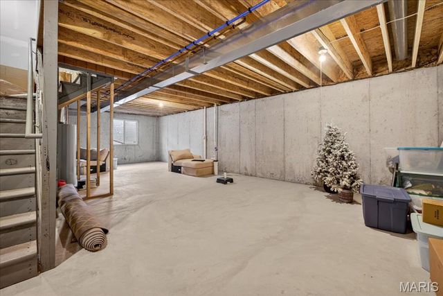 9437 Vandervoort Court, Crestwood, MO 63126