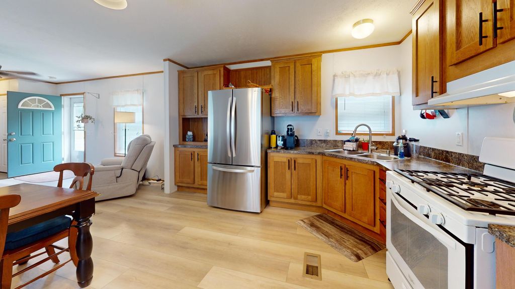 6 Tirrell Avenue, Mechanic Falls, ME 04256 — photo 4