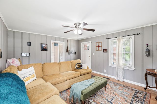 920 Hillcrest Ave, Columbia, TN 38401