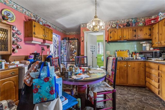 621 Spruce RD, Newport News, VA 23601