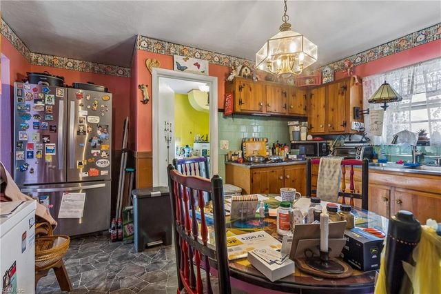 621 Spruce RD, Newport News, VA 23601