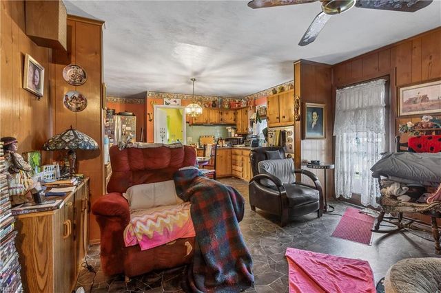 621 Spruce RD, Newport News, VA 23601