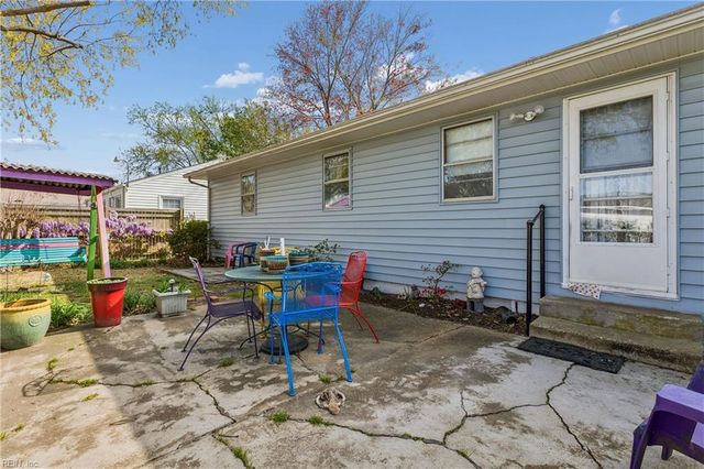 621 Spruce RD, Newport News, VA 23601