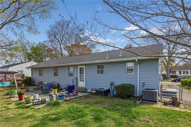 621 Spruce RD, Newport News, VA 23601