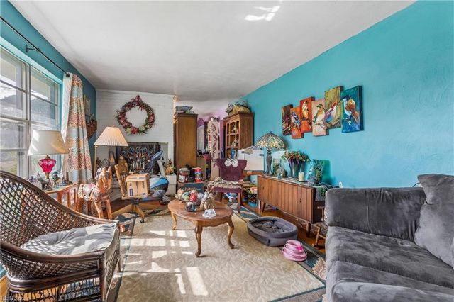 621 Spruce RD, Newport News, VA 23601