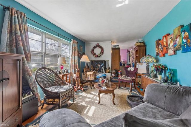 621 Spruce RD, Newport News, VA 23601