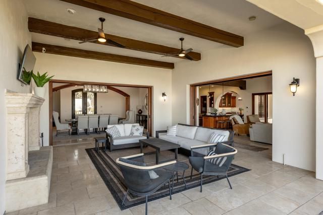 8136 Entrada de Luz, San Diego, CA 92127