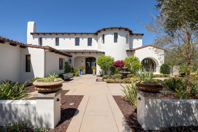 8136 Entrada de Luz, San Diego, CA 92127