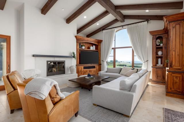 8136 Entrada de Luz, San Diego, CA 92127