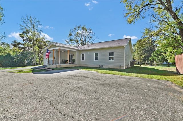 3873 Easton Road, Norton, OH 44203