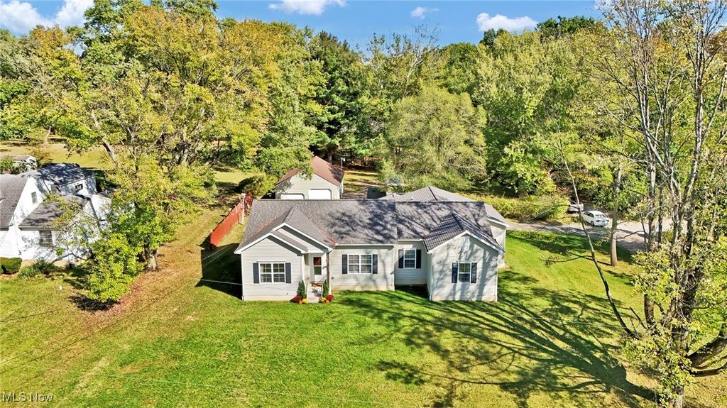 3873 Easton Road, Norton, OH 44203